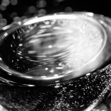 0005-K202756-Halbkugel-Glas-Licht-Reflektion