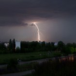 K202631-Gewitter-Blitz-Mauerpark-Berlin-Nacht