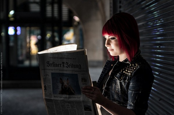  PENTAX K-50 f/2.8 1/60sec ISO-800 65mmDie Zeitung \