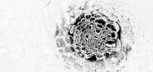 Wasserblasen am Abfluss