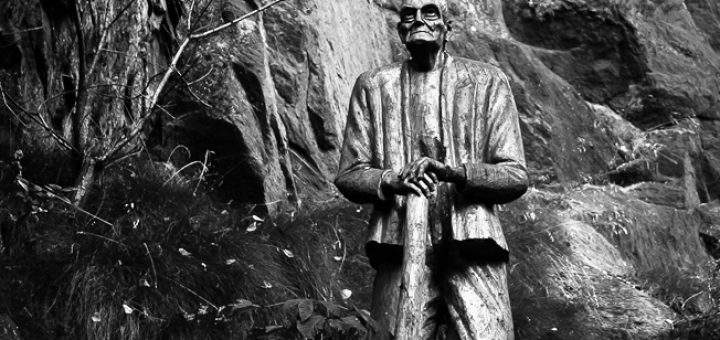 Statue des alten Steinbrechers am Bärloch bei Jonsdorf im Zittauer Gebirge