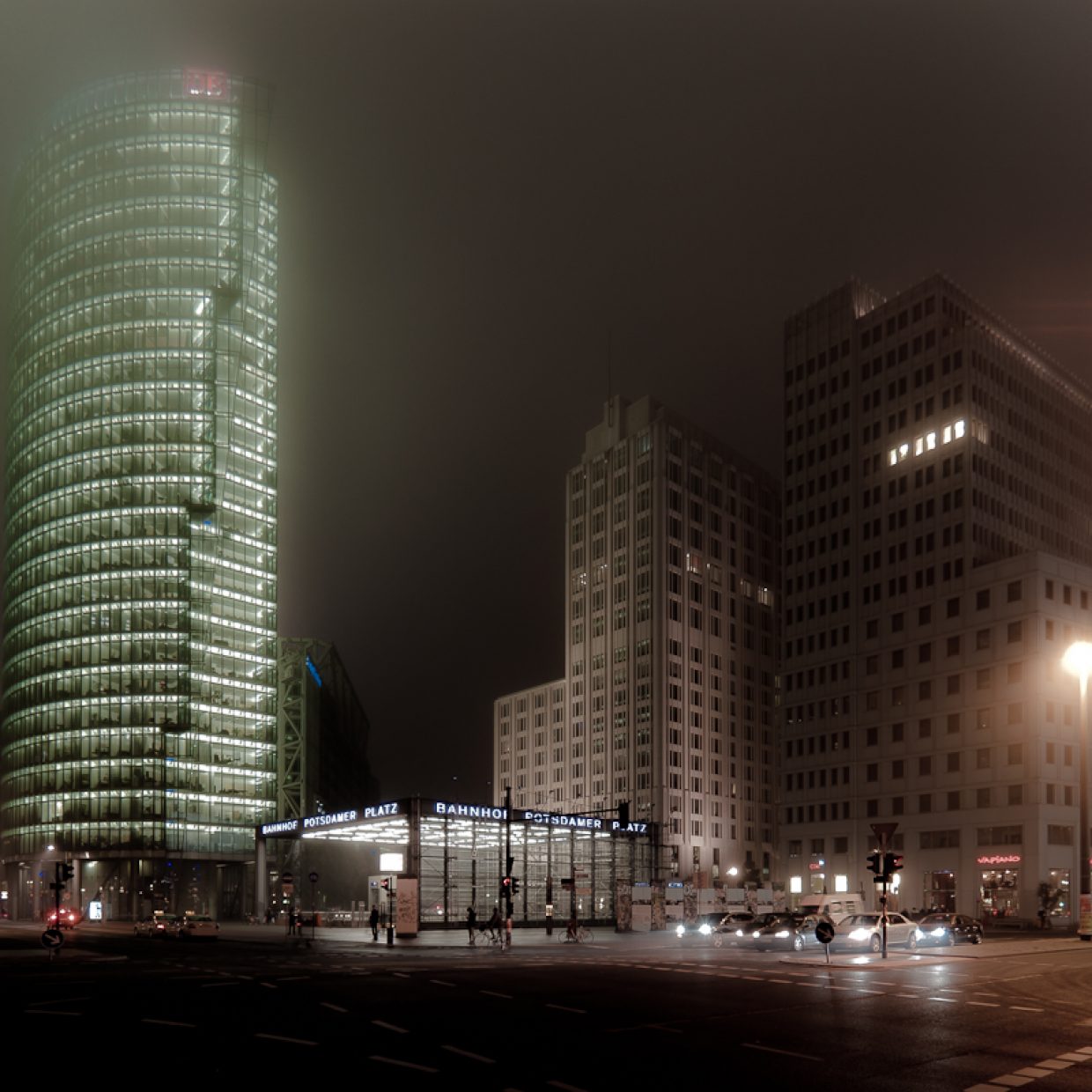 _K206822-Nebel-Herbst-Berlin-01