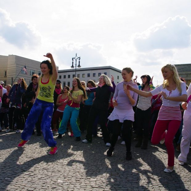Bild-13-Zumba-Flashmob-Brandenburger-Tor