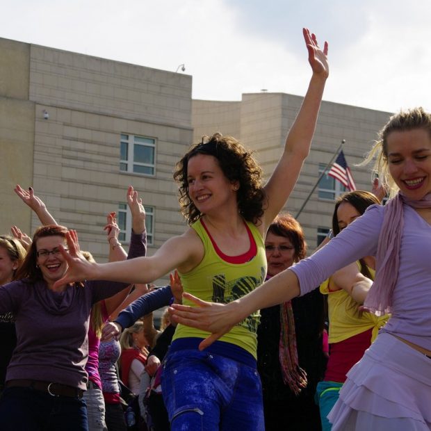 Bild-30-Zumba-Flashmob-Brandenburger-Tor