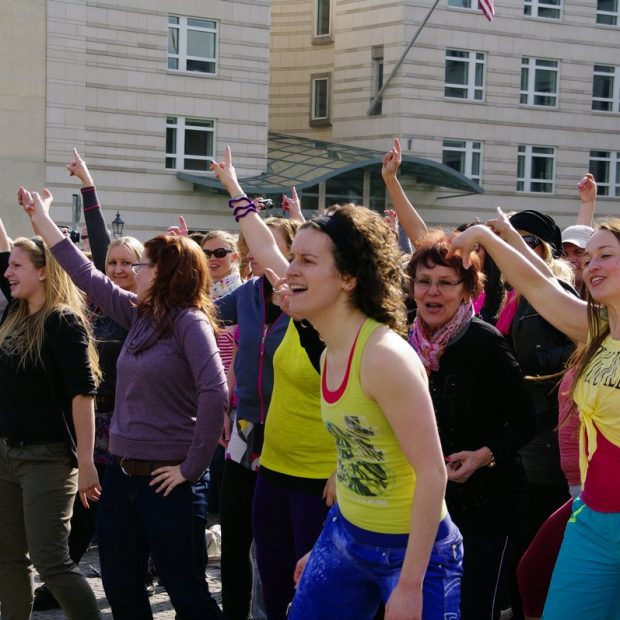 Bild-38-Zumba-Flashmob-Brandenburger-Tor