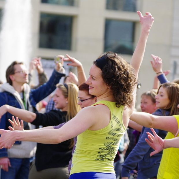 Bild-51-Zumba-Flashmob-Brandenburger-Tor