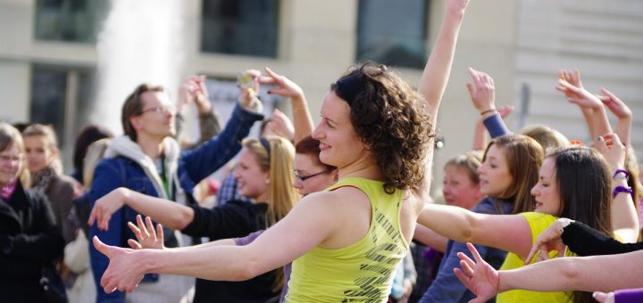 Bild-51-Zumba-Flashmob-Brandenburger-Tor