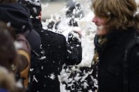 Bild00005-Kissenschlacht-Brandenburger-Tor