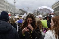 Bild00011-Kissenschlacht-Brandenburger-Tor