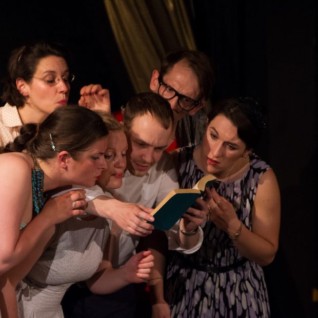 Szenenbild Oscar Wilde "Der nötige Ernst"