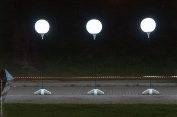 Lichtgrenze-bei-Nacht