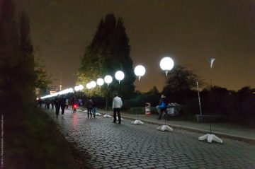 Lichtgrenze-bei-Nacht