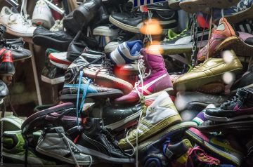 Schaufenster in Berlin bei Nacht