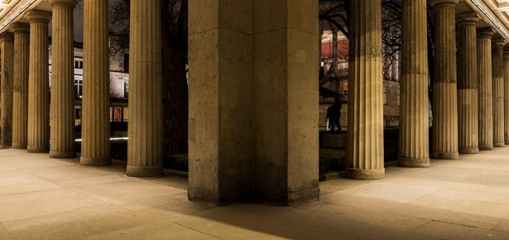 _K500097-Kolonnadenhof-Saeulengang-article