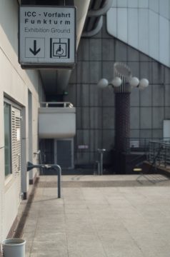 Rollstuhlzugang zum ICC
