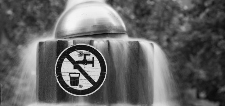 Brunnen, nur gucken, kein trinkwasser