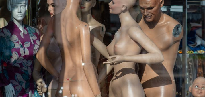 Happy Mannequin Family